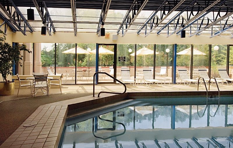 Ramada Inn Lafayette Conference Center Eksteriør billede